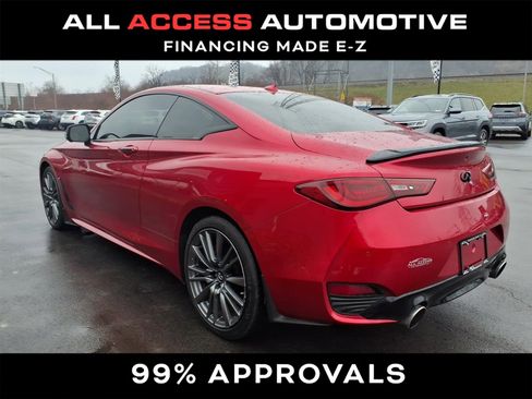 Used 2017 INFINITI Q60 Red Sport 400 image 4