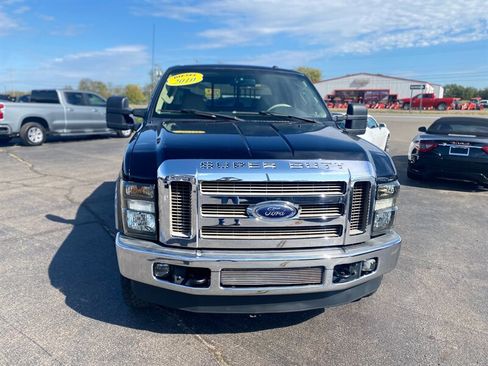 Used 2010 Ford F250 Lariat image 3