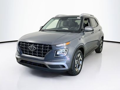 Used 2023 Hyundai Venue SEL w/ Cargo Package