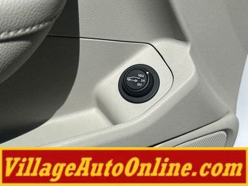 Used 2018 GMC Terrain Denali w/ Advanced Safety Package AWD/4WD image 13