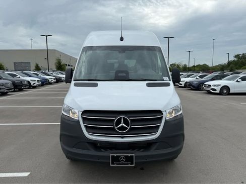 New 2025 Mercedes-Benz Sprinter 2500 image 3