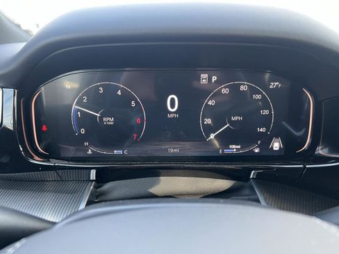 New 2026 Jeep Grand Wagoneer Summit image 17