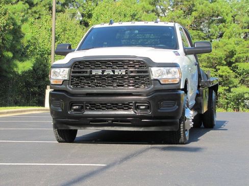 Used 2022 RAM 3500 Tradesman RWD image 8