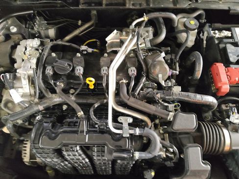 Used 2024 Nissan Altima 2.5 SV image 30