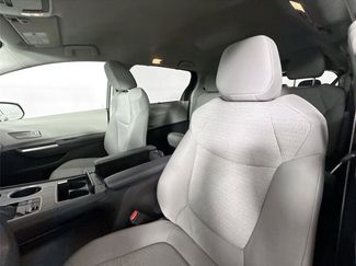 Used 2024 Toyota Sienna LE video 3