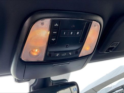 Used 2025 Dodge Durango GT image 32