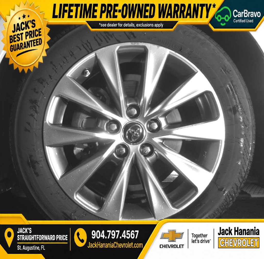 Used 2015 Toyota Camry XLE FWD image 25