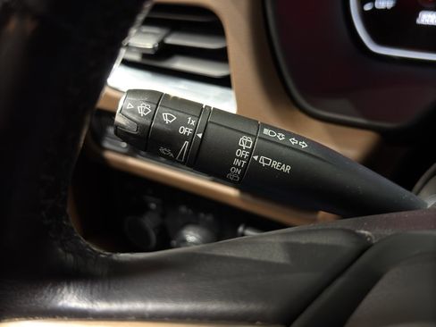 Used 2021 Chevrolet Suburban High Country w/ Premium Package image 29