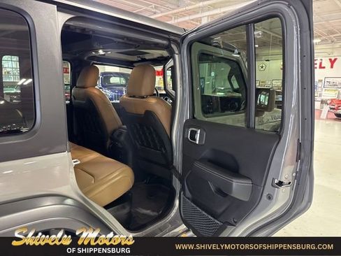 Used 2022 Jeep Wrangler Unlimited Rubicon 4xe w/ Cold Weather Group image 36