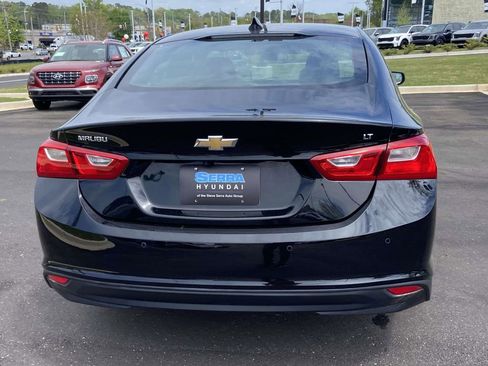Used 2025 Chevrolet Malibu LT FWD image 4