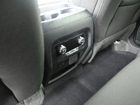 Used 2025 GMC Acadia Elevation AWD/4WD image 10