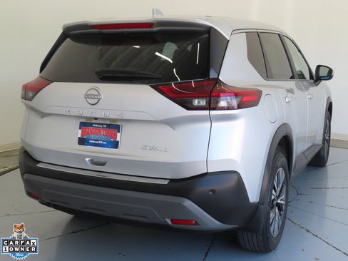 Used 2023 Nissan Rogue SV AWD/4WD image 3