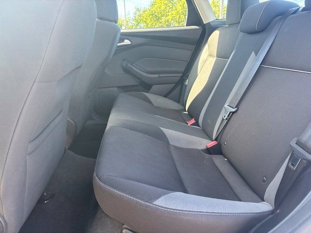 Used 2013 Ford Focus SE FWD image 13