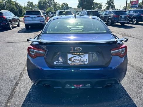 Used 2019 Toyota 86 RWD image 7