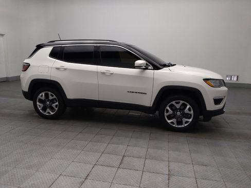 Used 2018 Jeep Compass Limited w/ Navigation Group AWD/4WD image 11