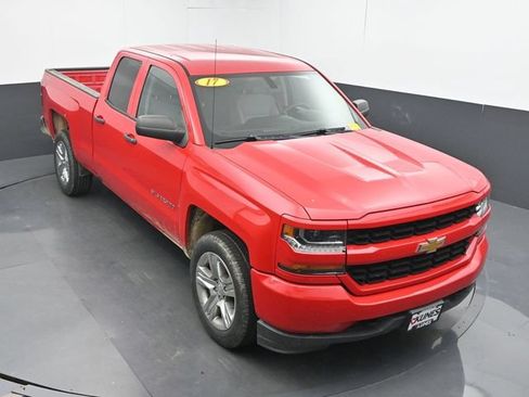 Used 2017 Chevrolet Silverado 1500 Custom w/ Custom Convenience Package AWD/4WD image 16