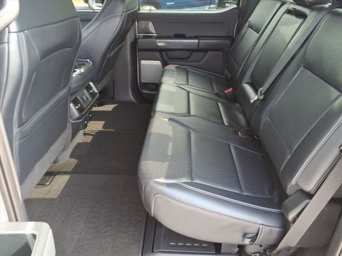 Used 2025 Ford F150 Lariat w/ Equipment Group 501A Mid image 8