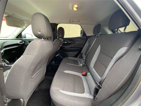Used 2021 Chevrolet TrailBlazer LT AWD/4WD image 11