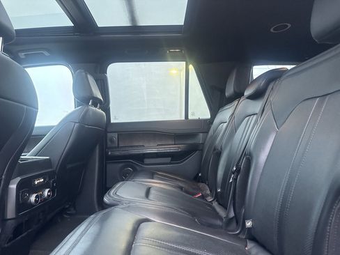 Used 2021 Ford Expedition Limited image 43