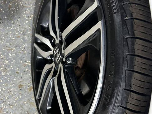 Used 2016 Honda Accord Sport image 10