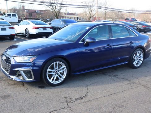 Used 2022 Audi A4 2.0T Premium Plus w/ Premium Plus Package image 2