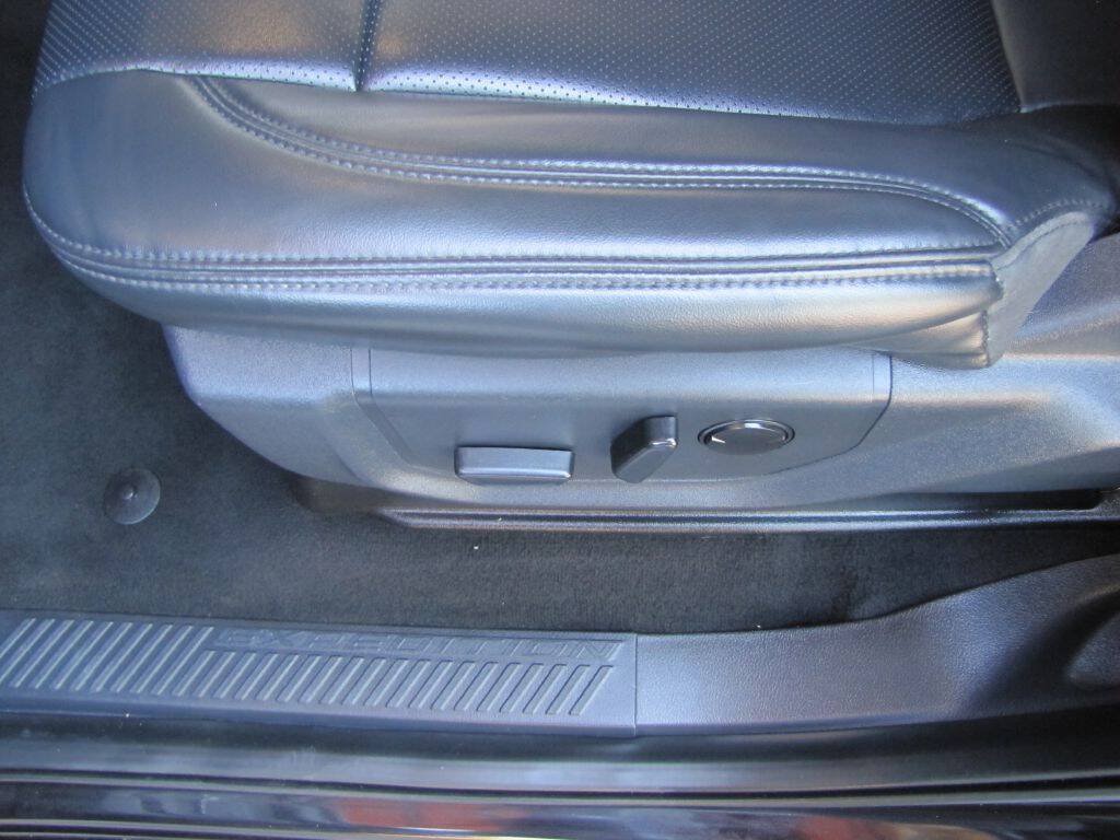Used 2024 Ford Expedition XLT RWD image 14