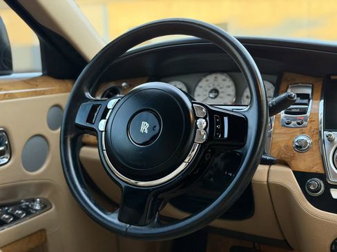 Used 2011 Rolls-Royce Ghost image 50