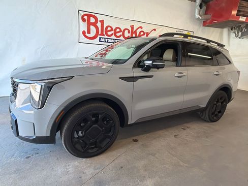 Used 2026 Kia Sorento SX Prestige w/ Olive Brown Leather Package AWD/4WD image 2