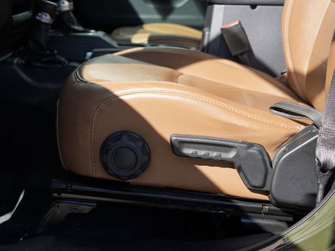 Used 2022 Jeep Wrangler Unlimited Sahara w/ Cold Weather Group image 15