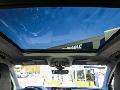 Used 2023 Audi Q5 2.0T Premium w/ Convenience Package image 19