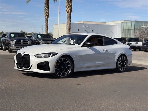 Certified 2025 BMW M440i Coupe w/ Driving Assistance Package image 2