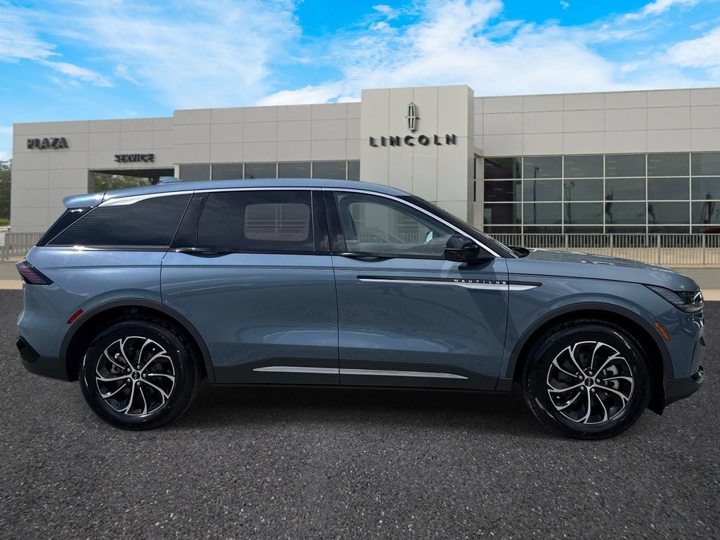 New 2026 Lincoln Nautilus Premier w/ Equipment Group 102A AWD/4WD image 2