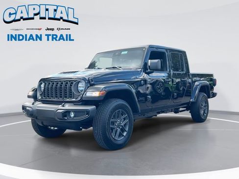 New 2025 Jeep Gladiator Sport AWD/4WD image 1