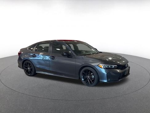 Used 2025 Honda Civic Sport image 2