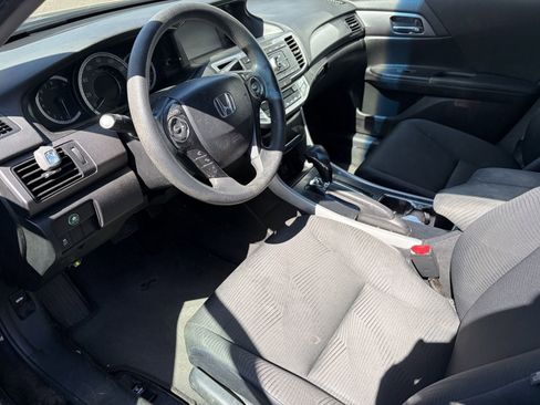 Used 2015 Honda Accord LX image 9