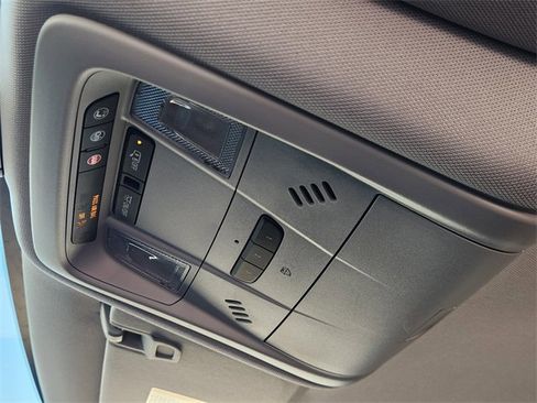 Used 2023 Chevrolet Blazer LT w/ Convenience Package image 25