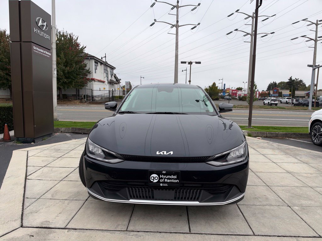 Used 2024 Kia EV6 Light RWD image 4