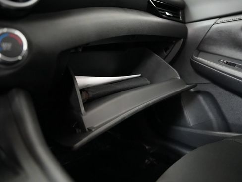 Used 2023 Nissan Sentra SV FWD image 44