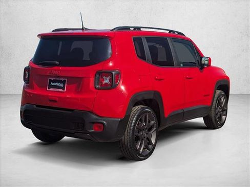 Used 2022 Jeep Renegade Latitude w/ Convenience Group image 5