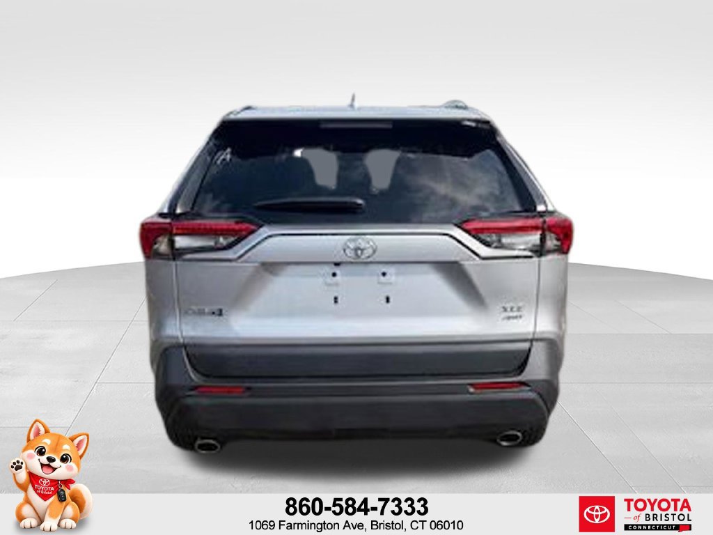 Used 2024 Toyota RAV4 XLE w/ Convenience Package AWD/4WD image 6