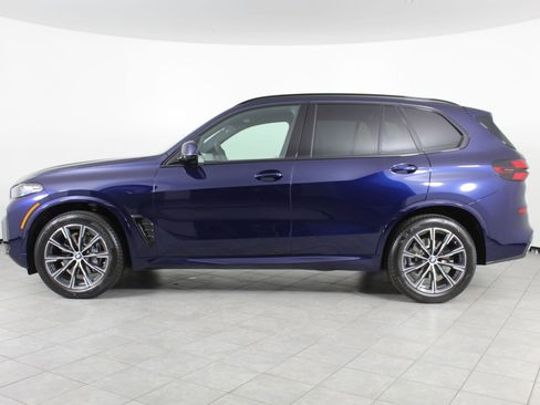 New 2026 BMW X5 xDrive40i w/ M Sport Package image 2