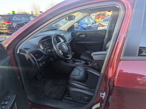 Used 2020 Jeep Cherokee Trailhawk w/ Cold Weather Group image 9