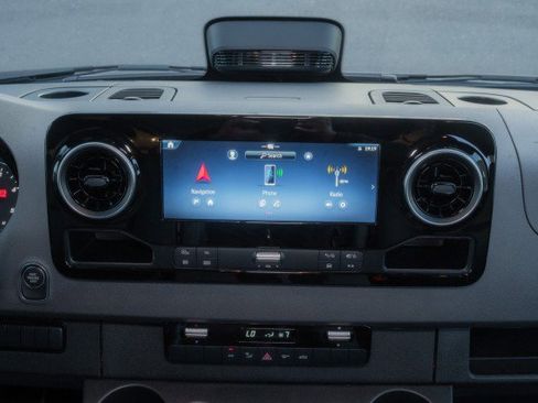 New 2025 Mercedes-Benz Sprinter 2500 image 19