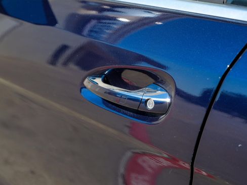 Used 2017 Mercedes-Benz GLE 350 w/ Premium 1 Package image 39