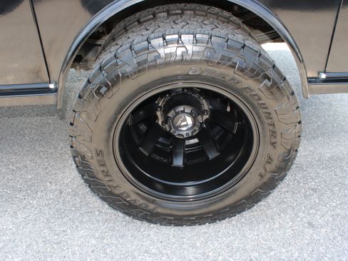 Used 2021 Chevrolet Silverado 3500 High Country AWD/4WD image 11