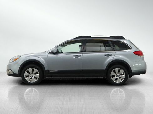 Used 2012 Subaru Outback 2.5i Limited w/ Moonroof Pkg image 2