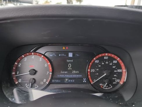 Used 2023 Nissan Frontier PRO-4X w/ Technology Package image 11