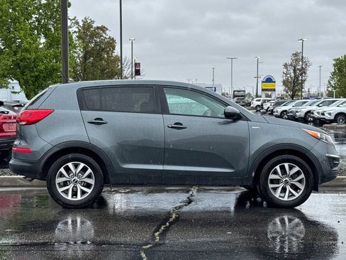 Used 2014 Kia Sportage LX image 3