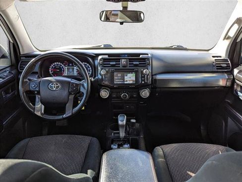 Used 2018 Toyota 4Runner TRD Off-Road image 17