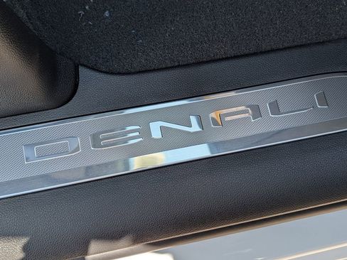 New 2026 GMC Sierra 3500 Denali w/ Denali Reserve Package AWD/4WD image 28